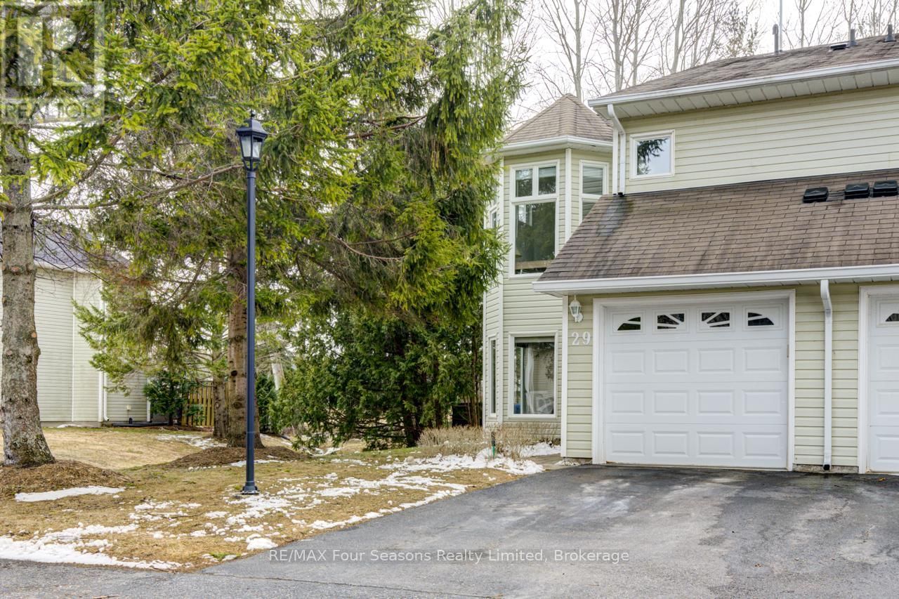 29 - 29 BARKER BOULEVARD Image 1