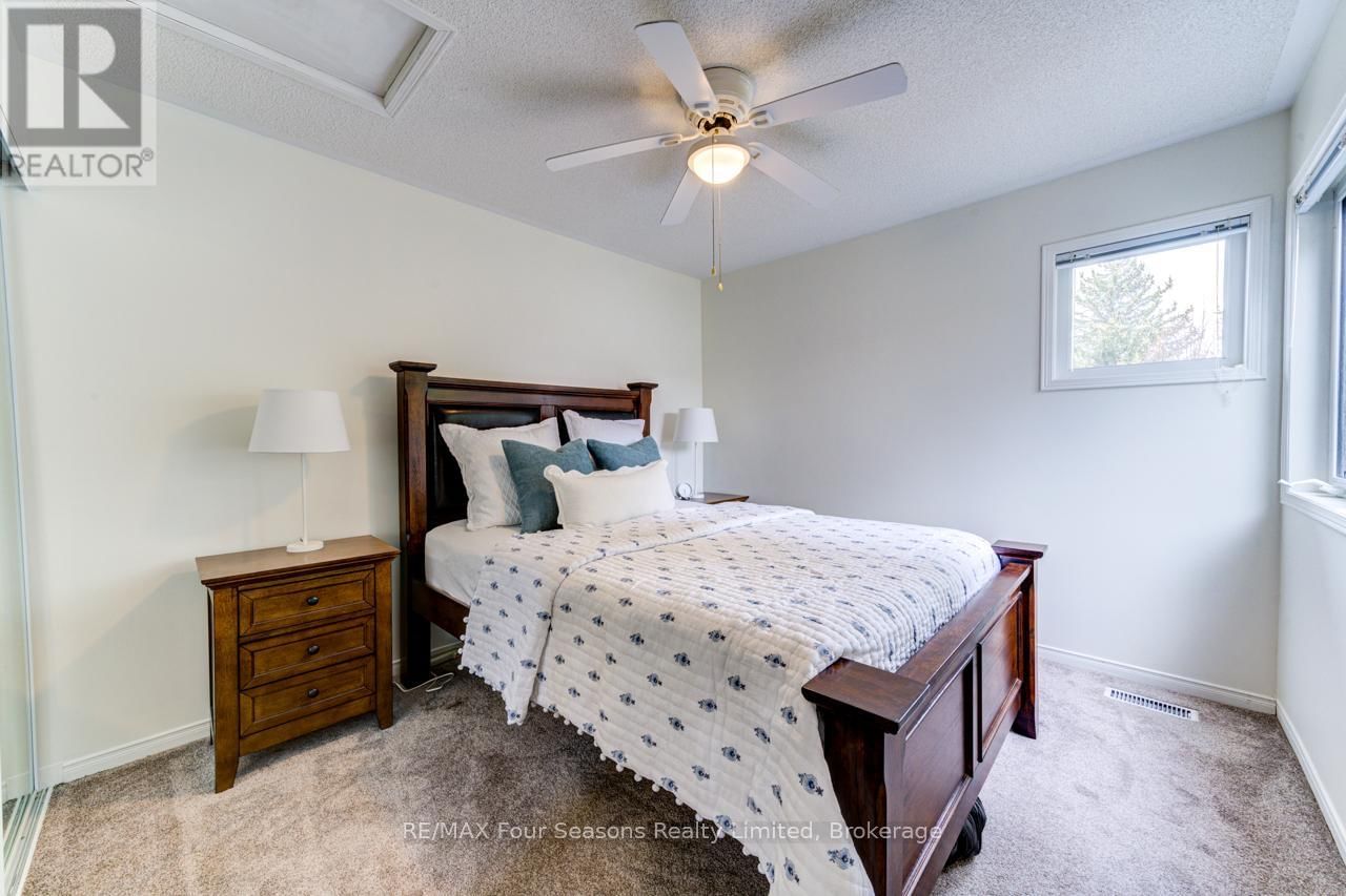 29 - 29 BARKER BOULEVARD Image 29