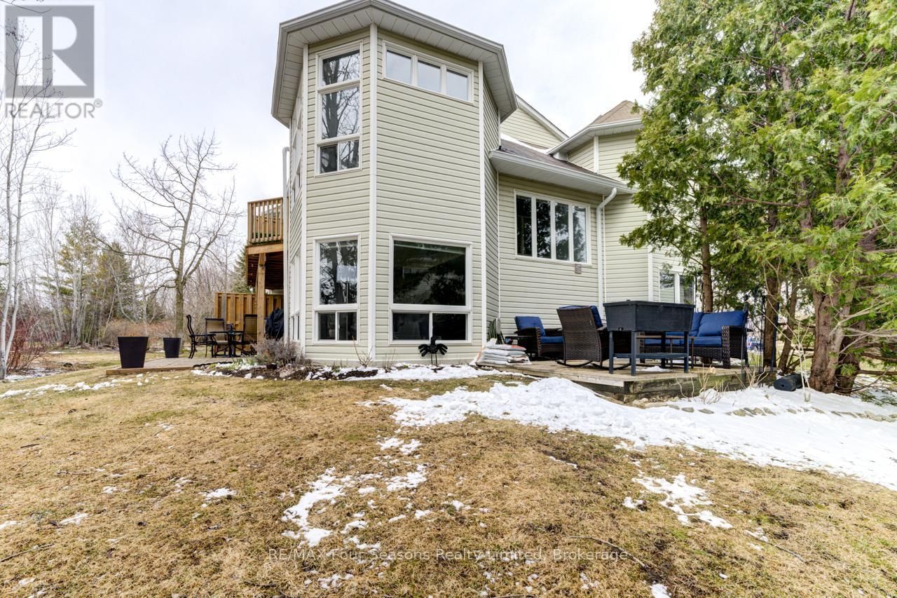 29 - 29 BARKER BOULEVARD Image 35