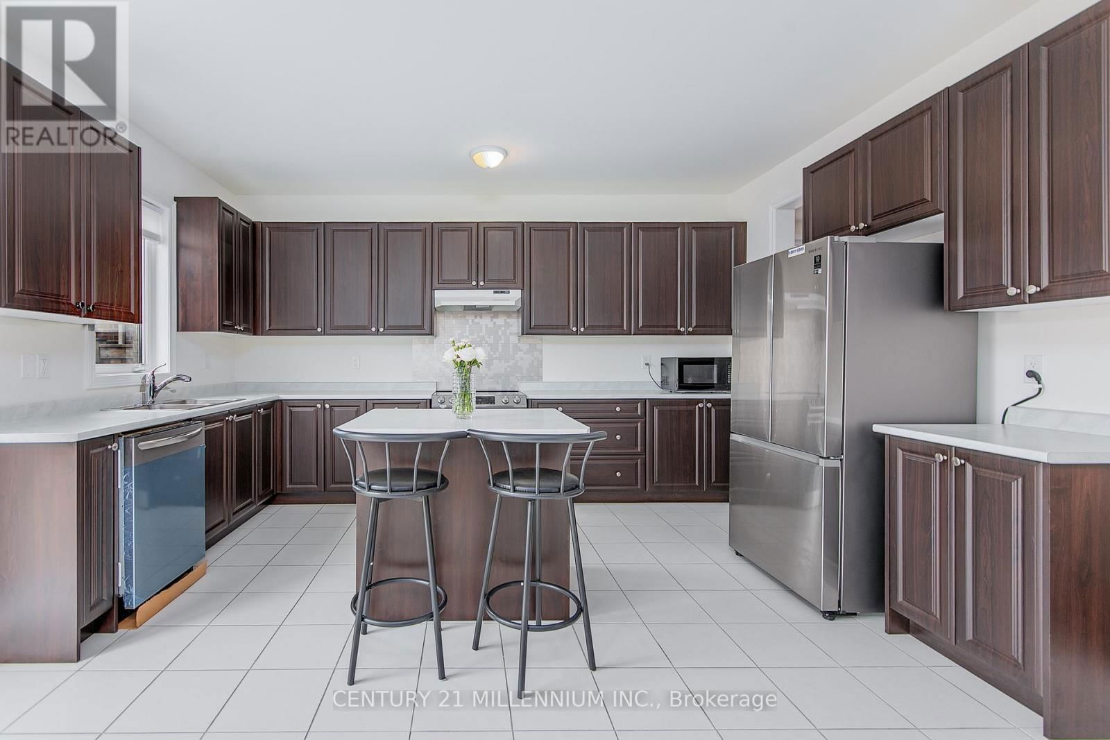 79 RUGMAN CRESCENT Image 14