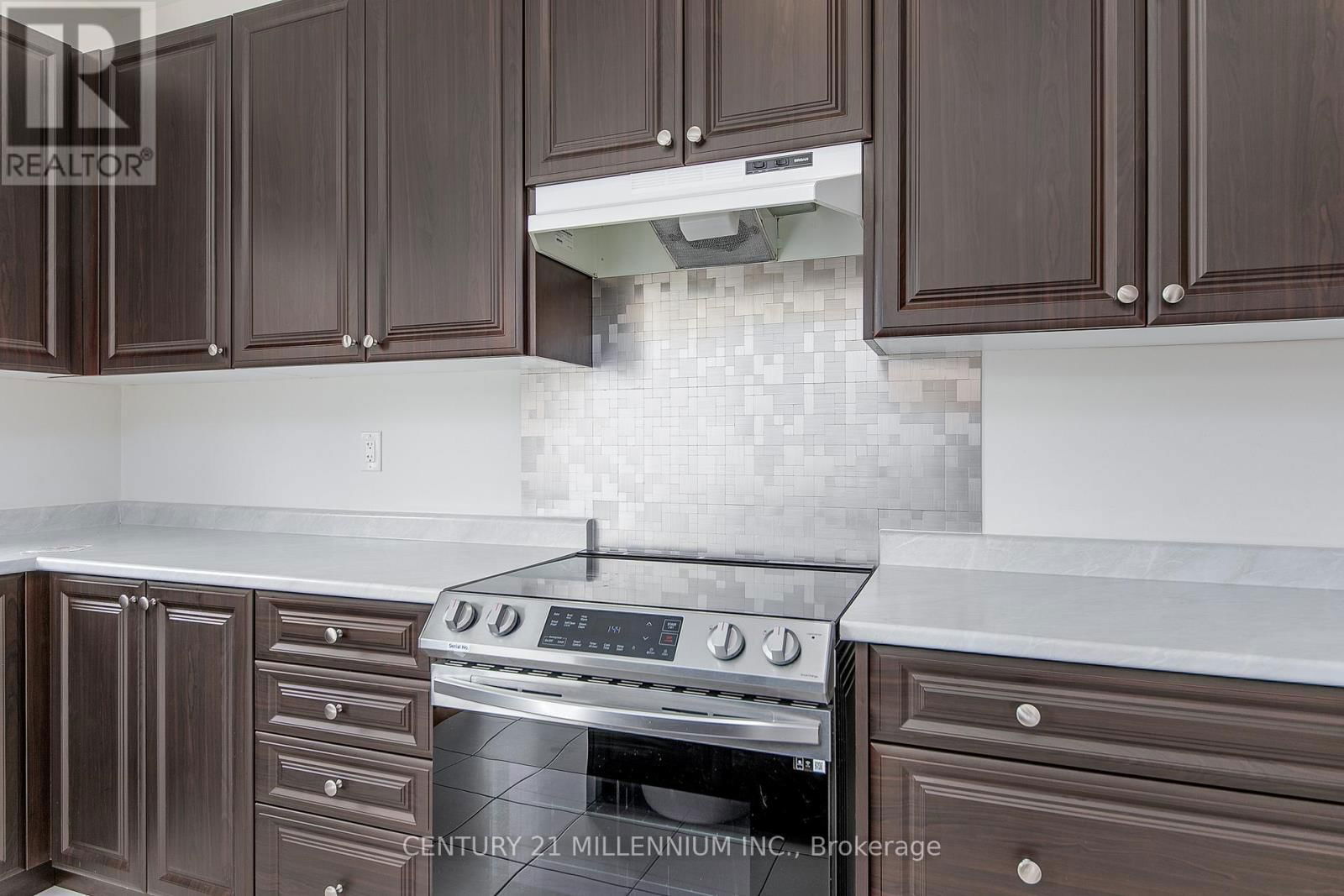 79 RUGMAN CRESCENT Image 17