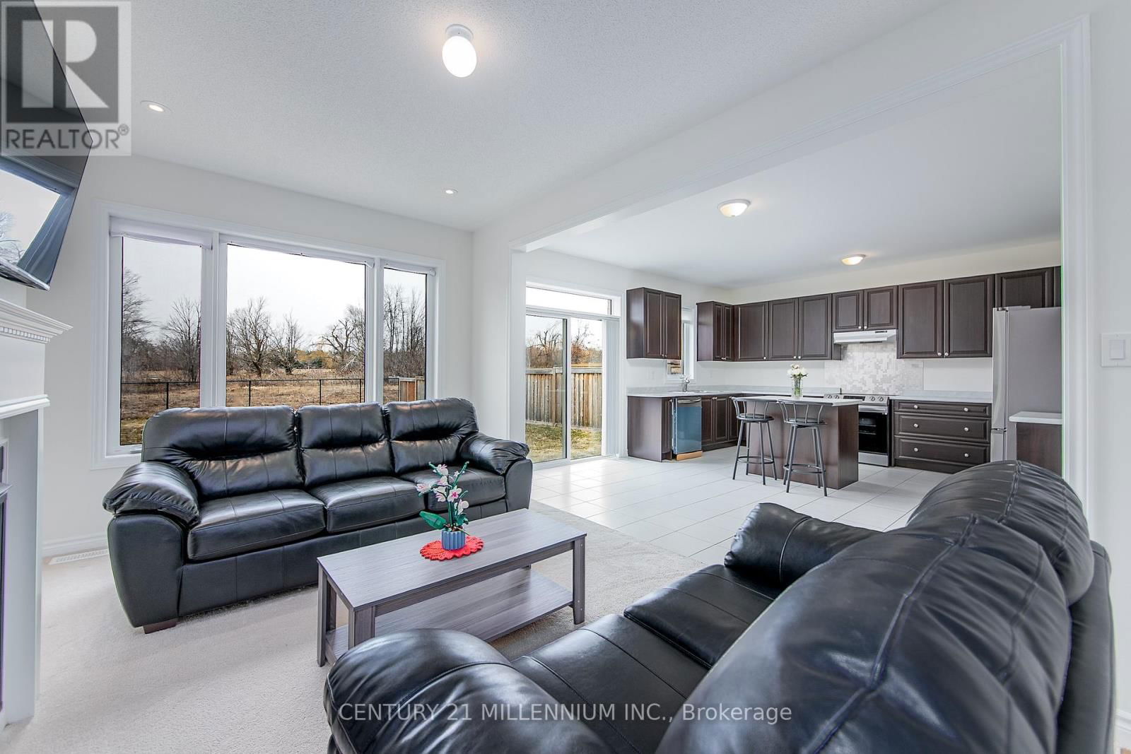 79 RUGMAN CRESCENT Image 21
