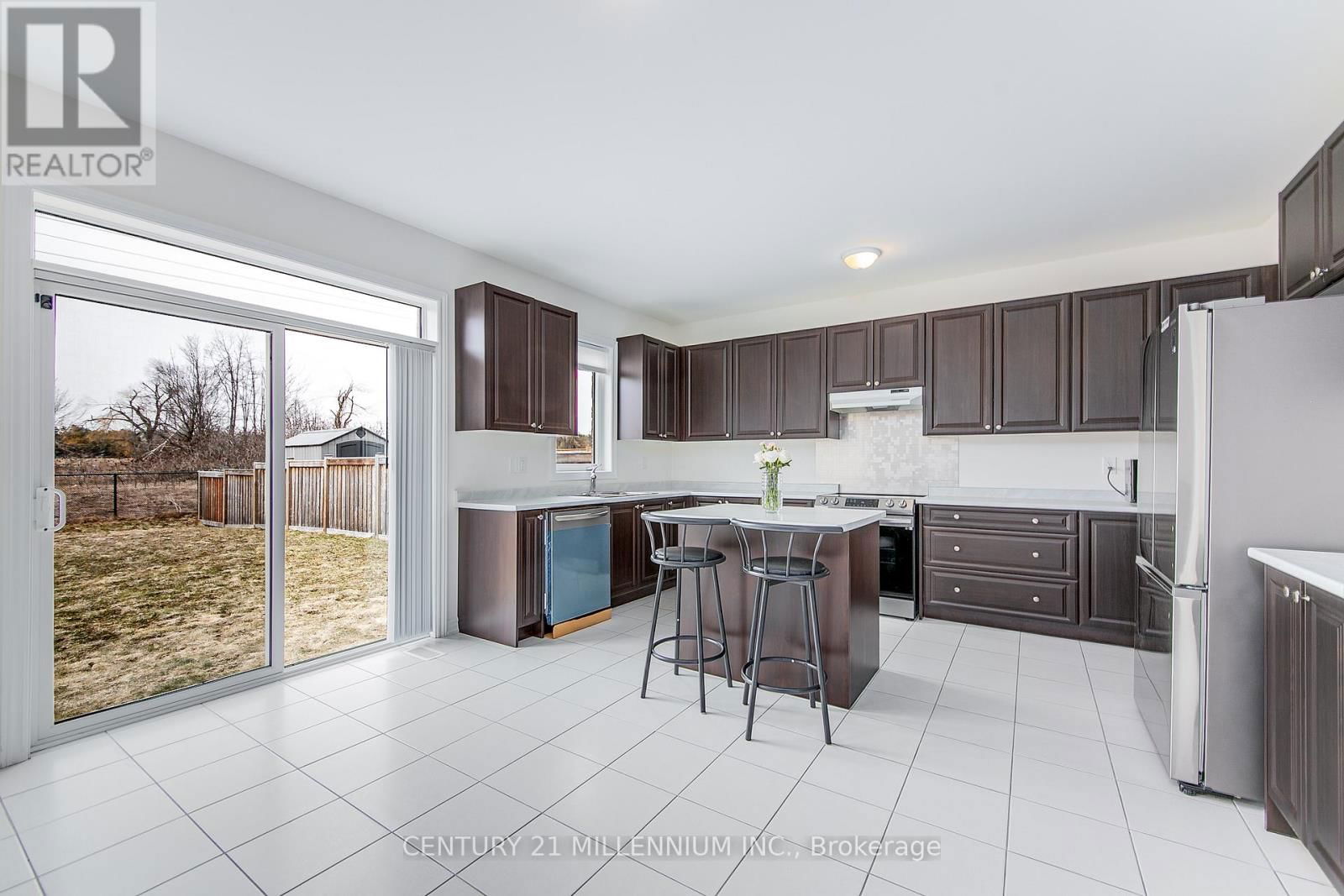 79 RUGMAN CRESCENT Image 24