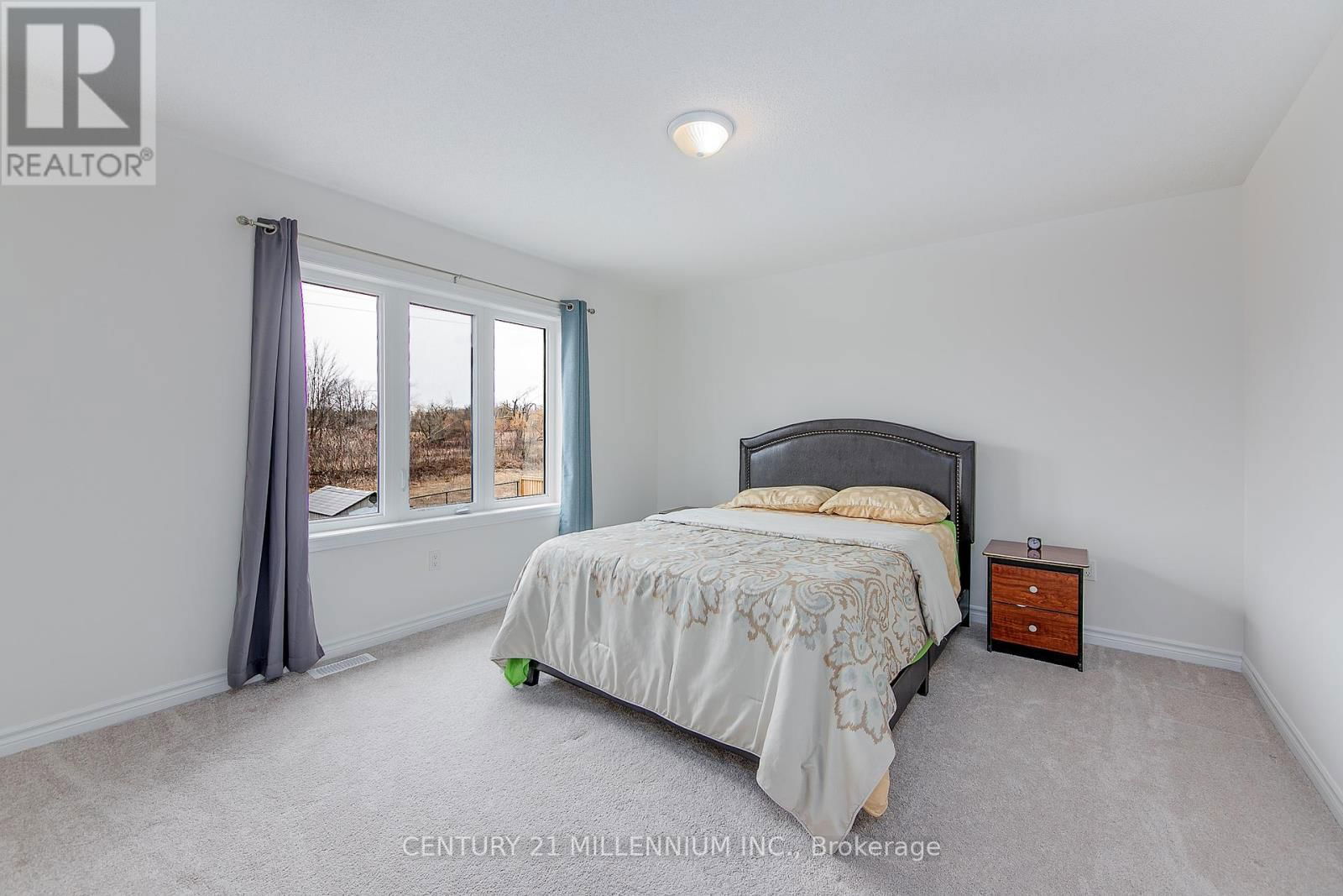 79 RUGMAN CRESCENT Image 26