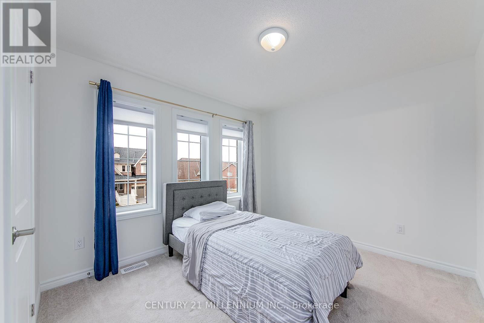 79 RUGMAN CRESCENT Image 37