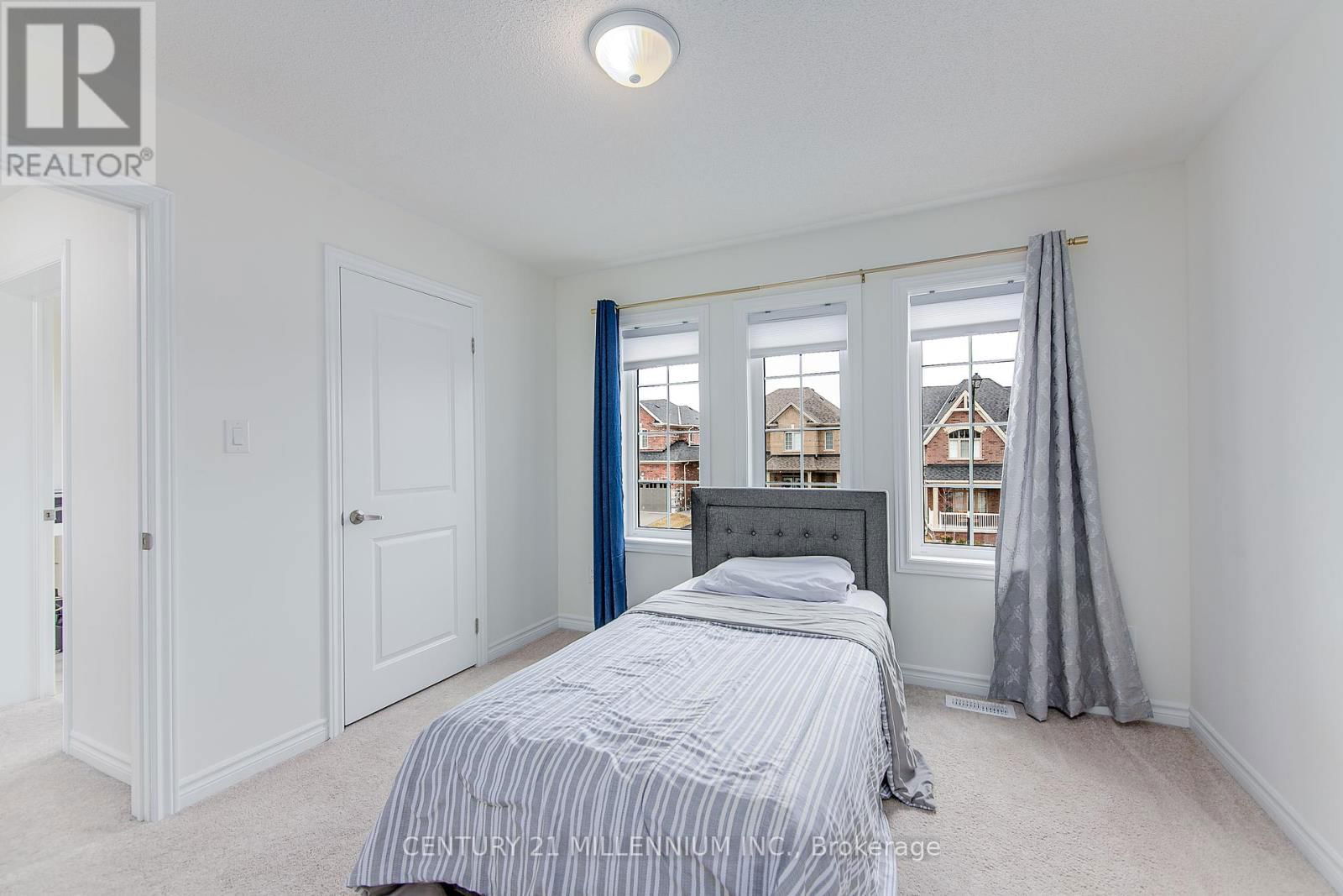 79 RUGMAN CRESCENT Image 38
