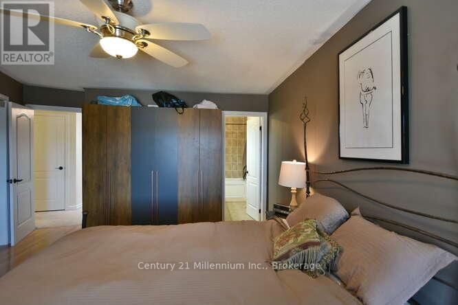 10 BOARDWALK AVENUE Image 22