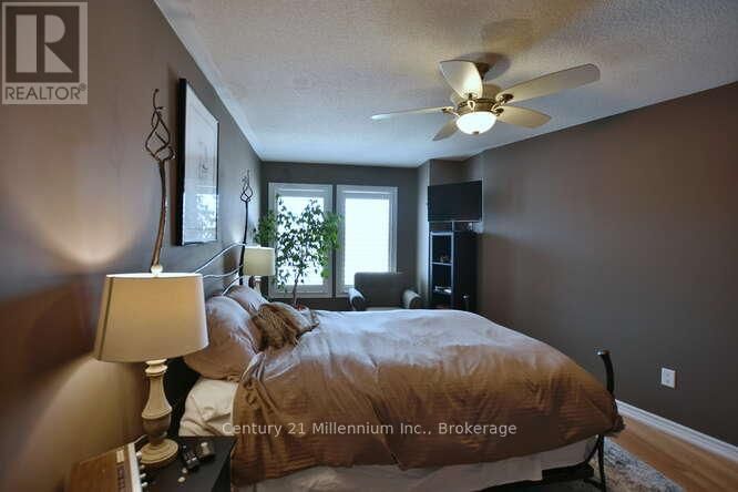 10 BOARDWALK AVENUE Image 23