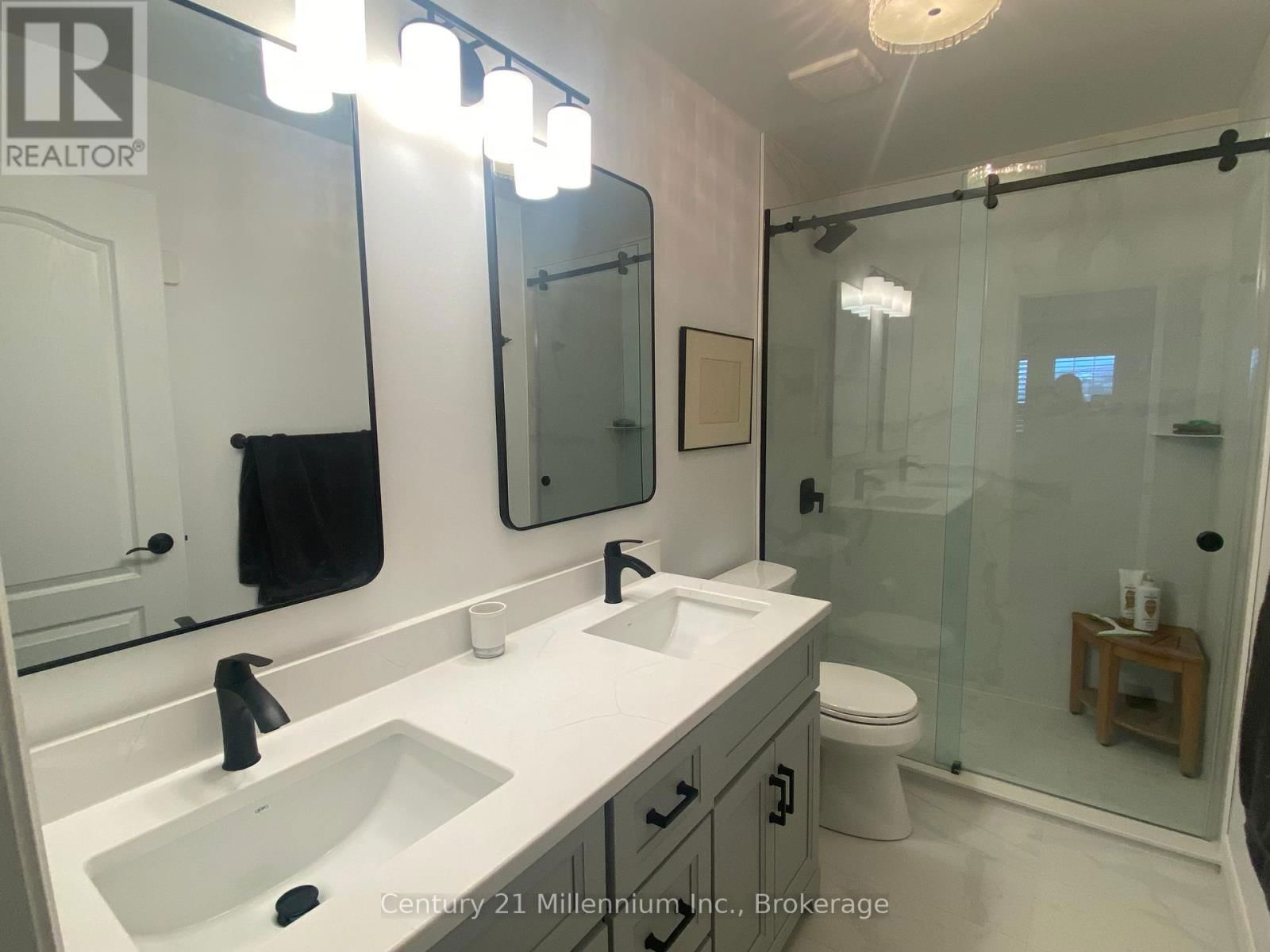 10 BOARDWALK AVENUE Image 24