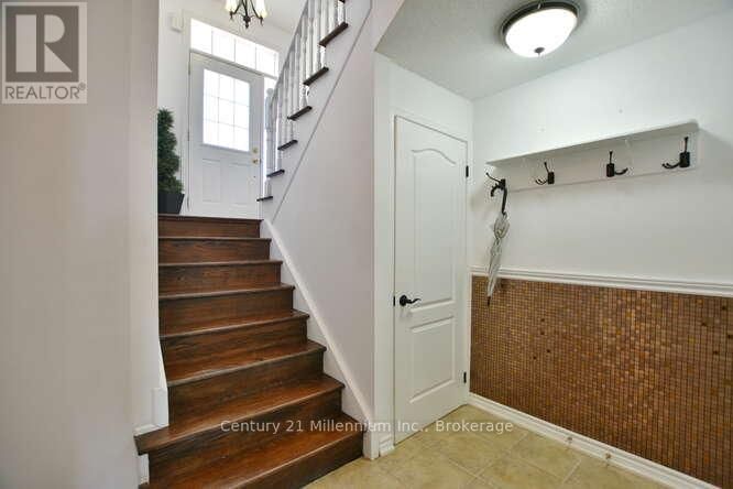 10 BOARDWALK AVENUE Image 33