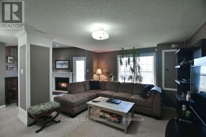 10 BOARDWALK AVENUE Image 34