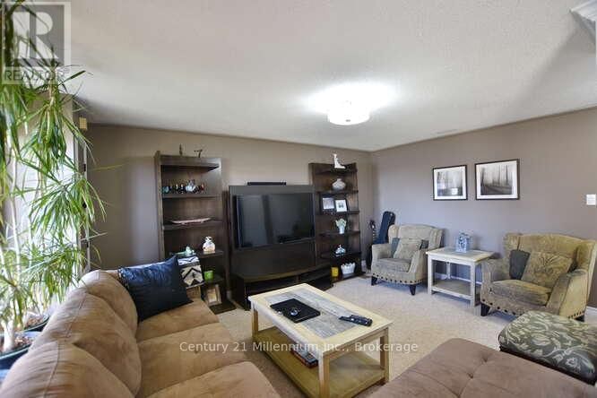 10 BOARDWALK AVENUE Image 35