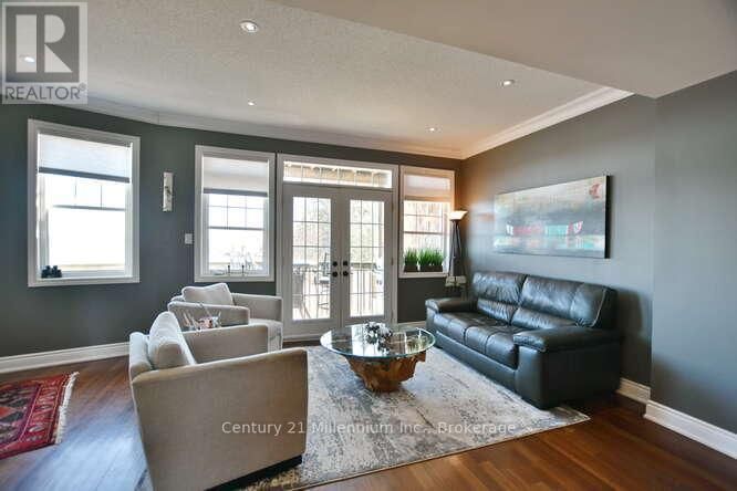 10 BOARDWALK AVENUE Image 9