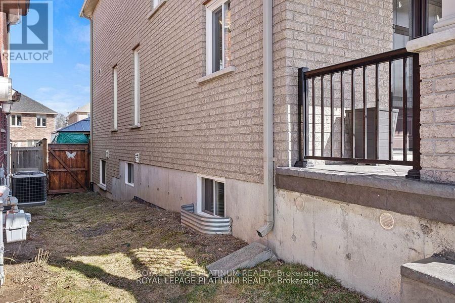 52 JEWEL HOUSE LANE Image 6