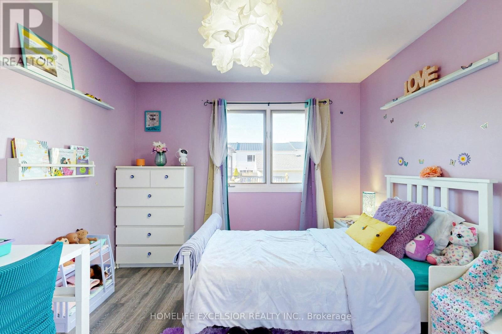 823 ESSA ROAD Image 27