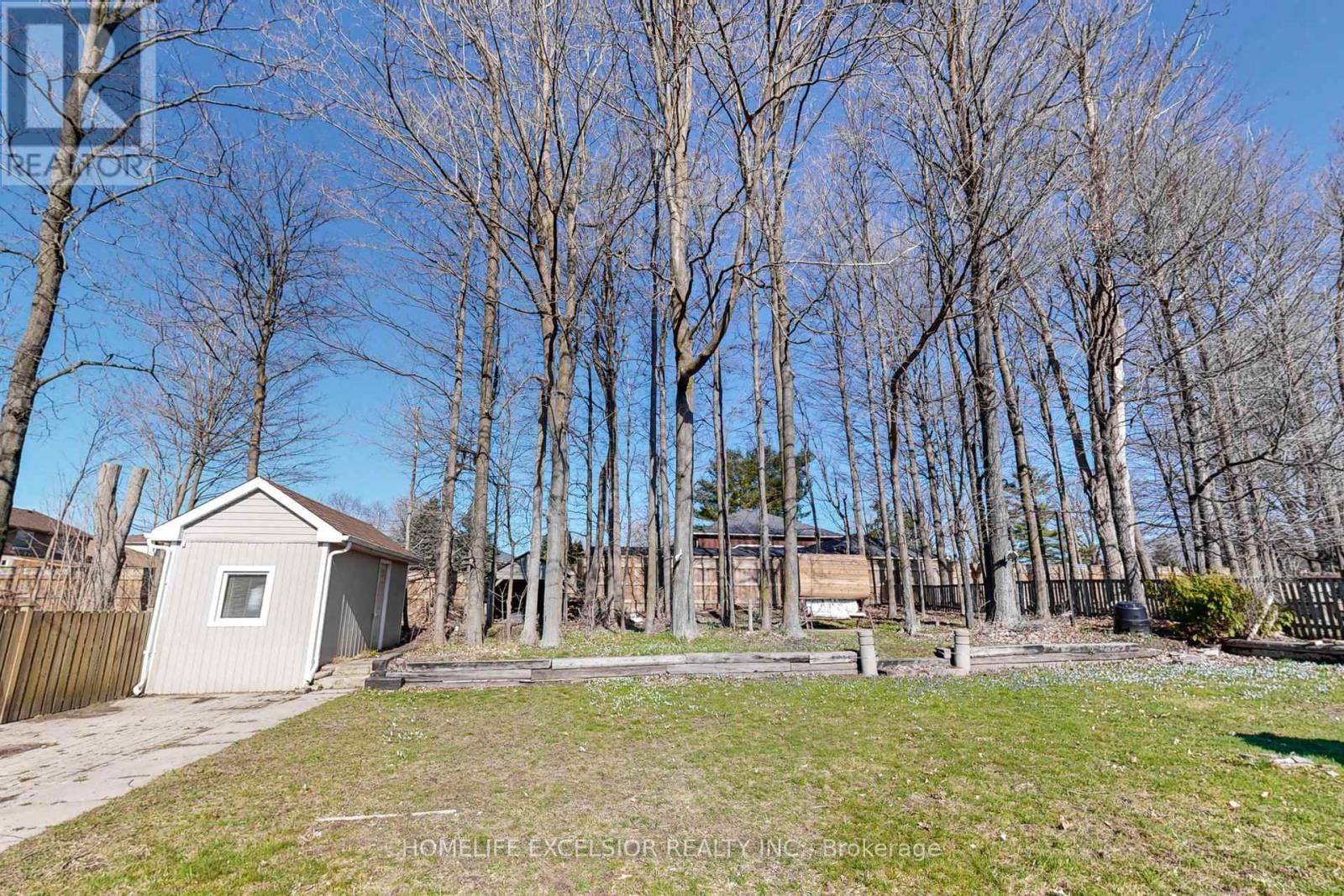 823 ESSA ROAD Image 41