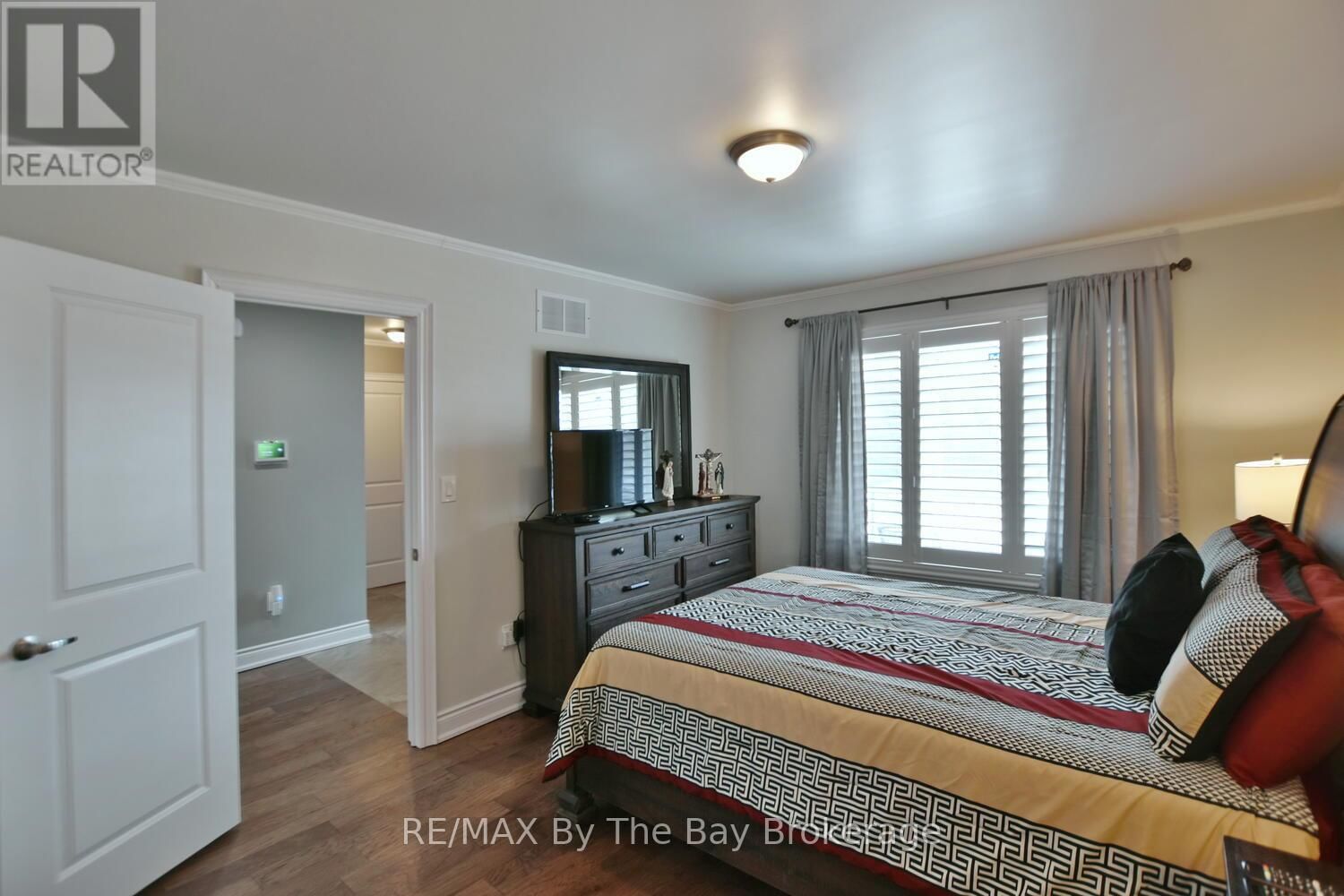 104 61ST STREET SOUTH Image 9
