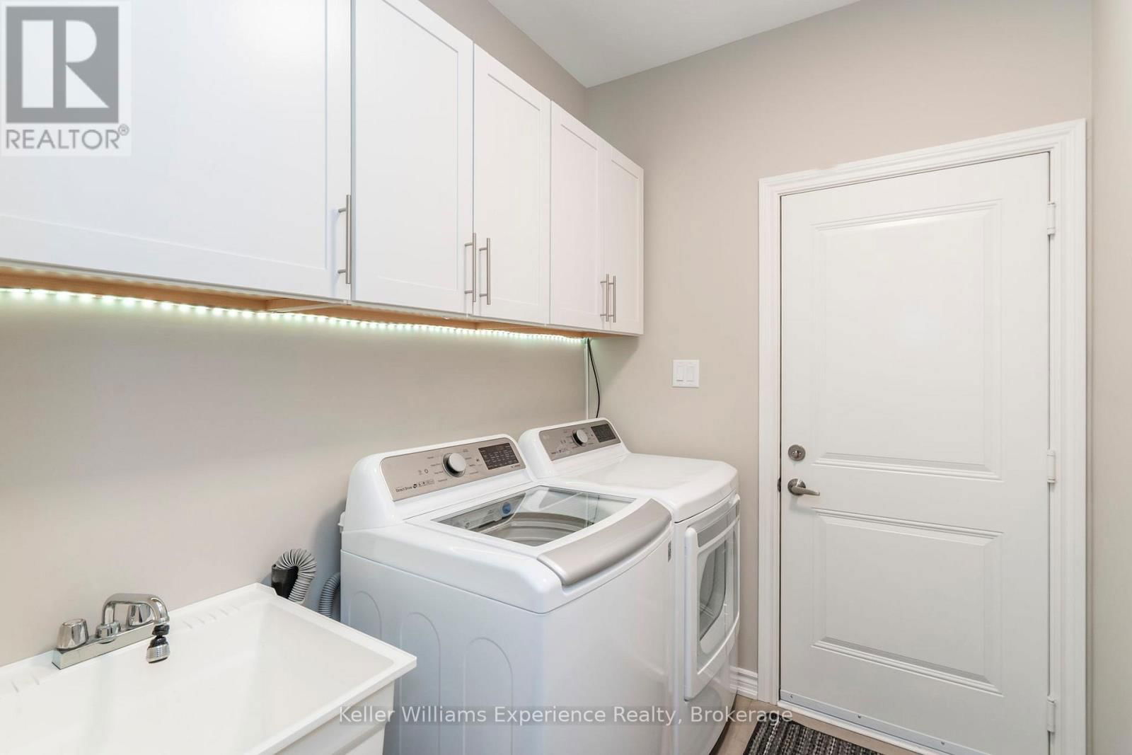 939 STOLLAR PLACE Image 10