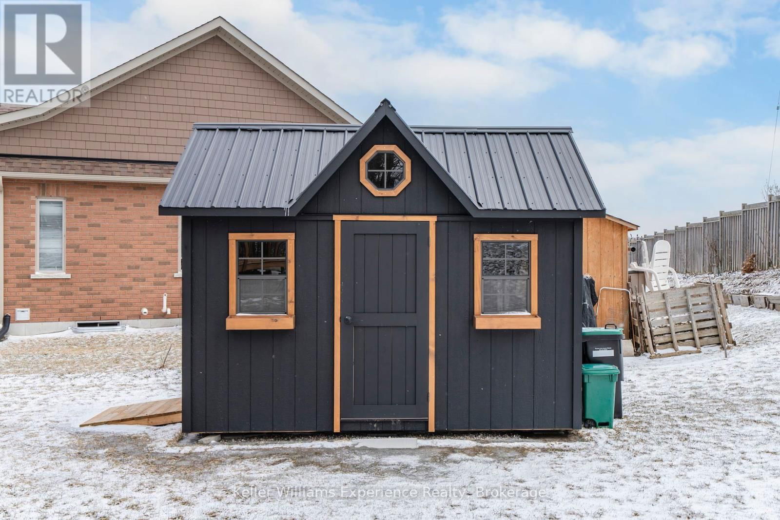 939 STOLLAR PLACE Image 22