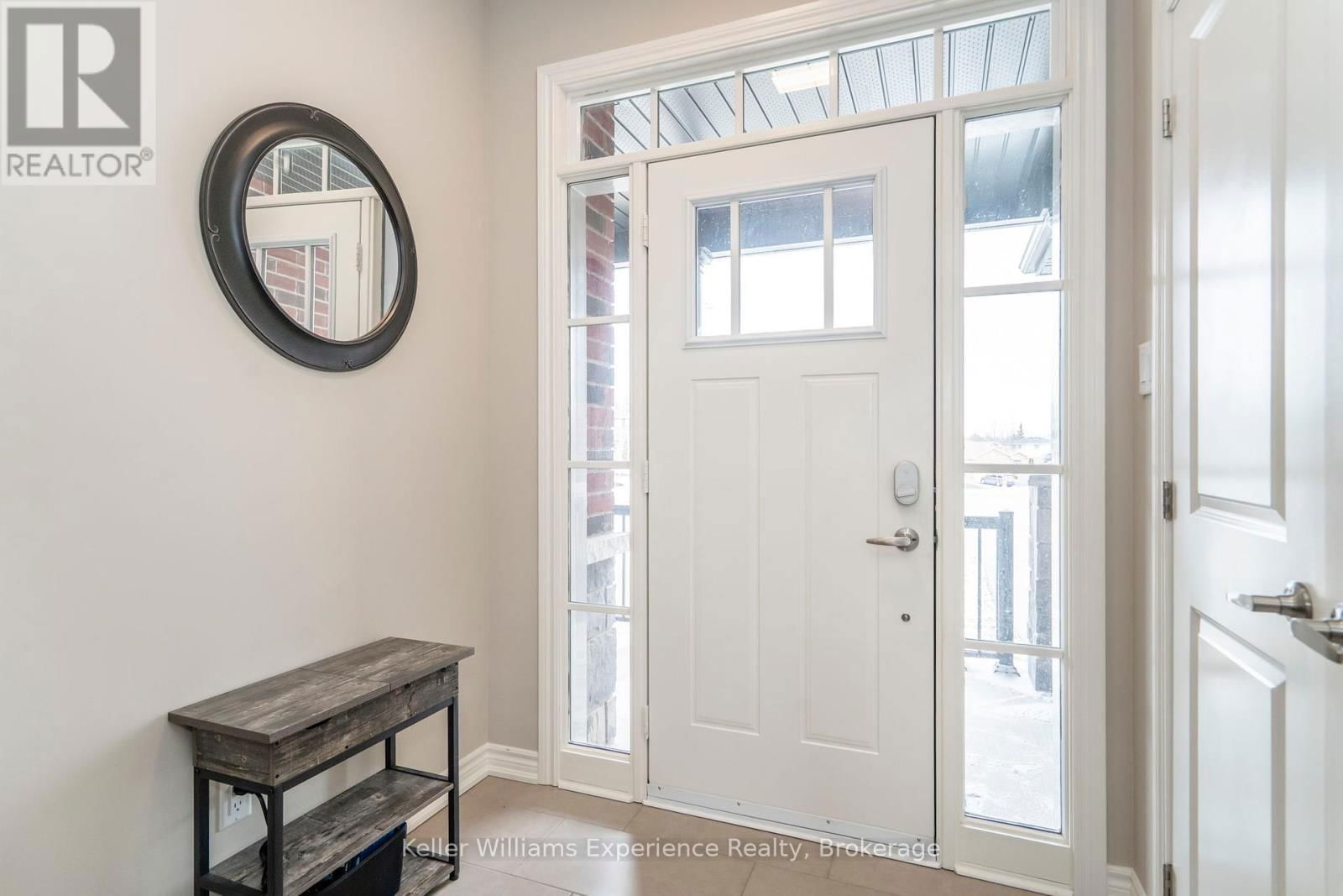 939 STOLLAR PLACE Image 3