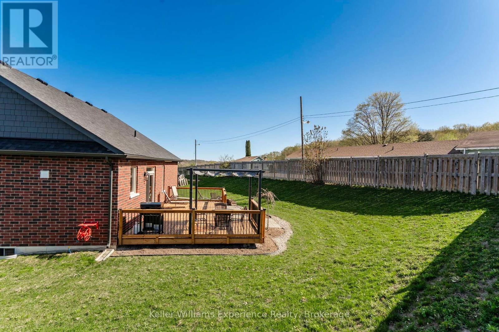 939 STOLLAR PLACE Image 30