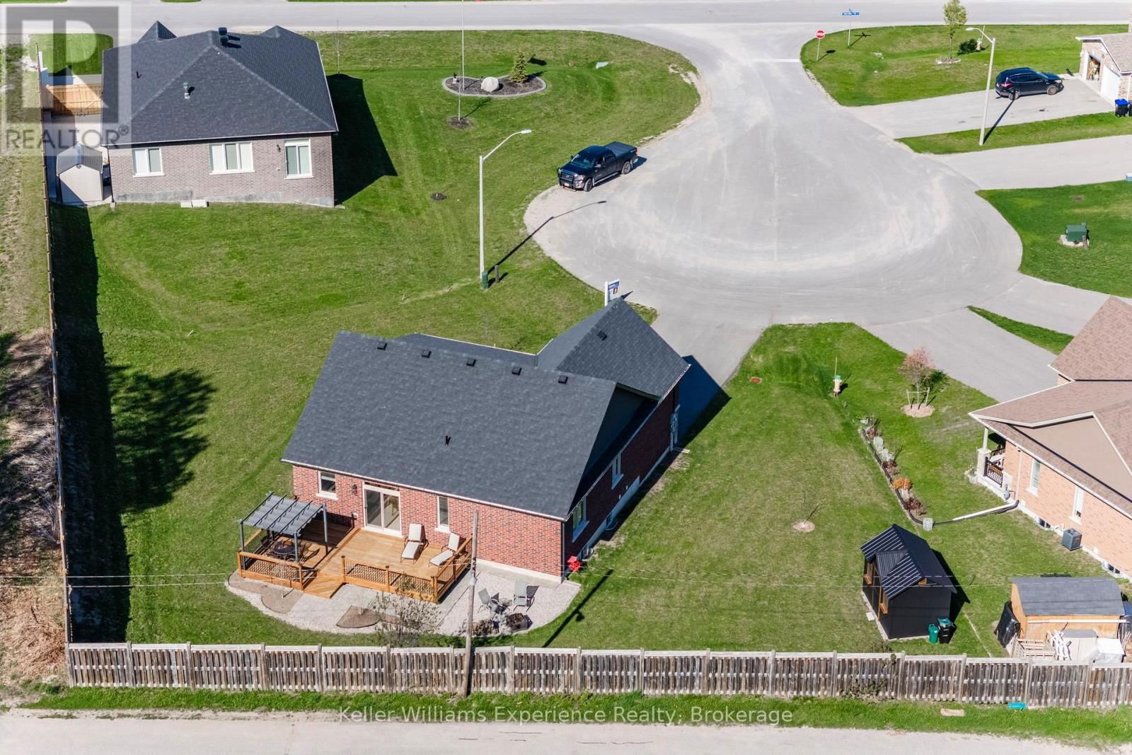939 STOLLAR PLACE Image 34