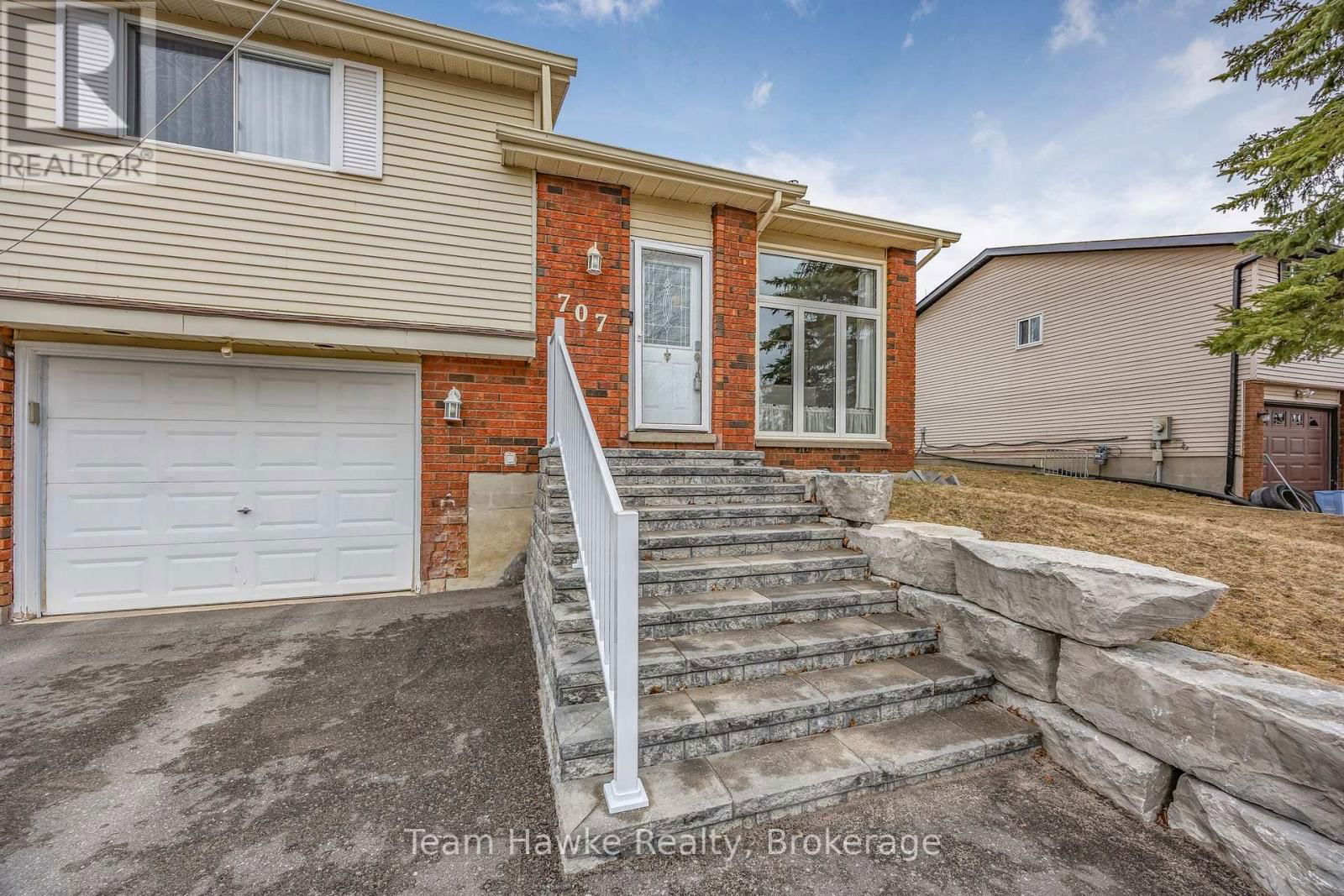 707 ALGONQUIN DRIVE Image 4