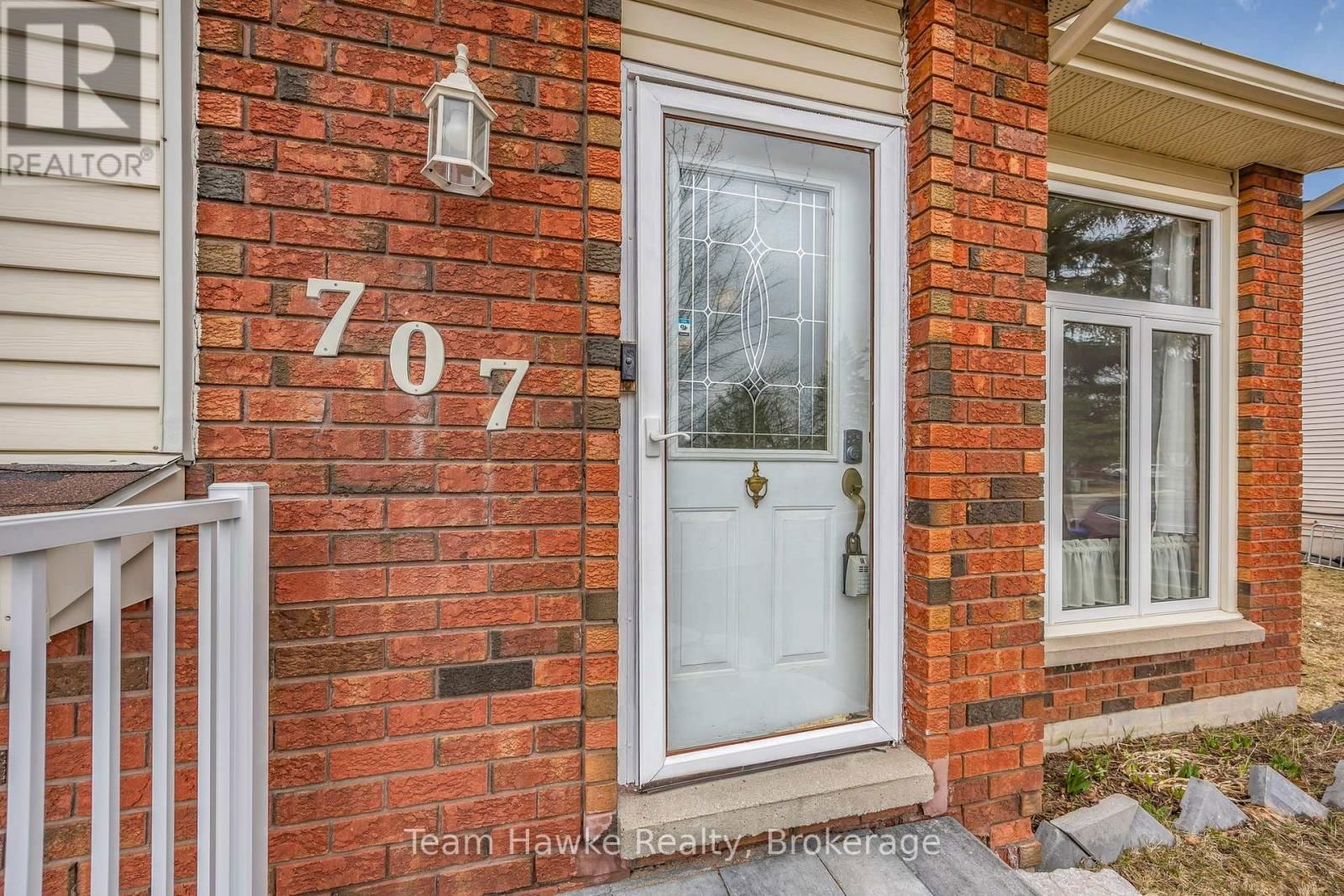 707 ALGONQUIN DRIVE Image 5
