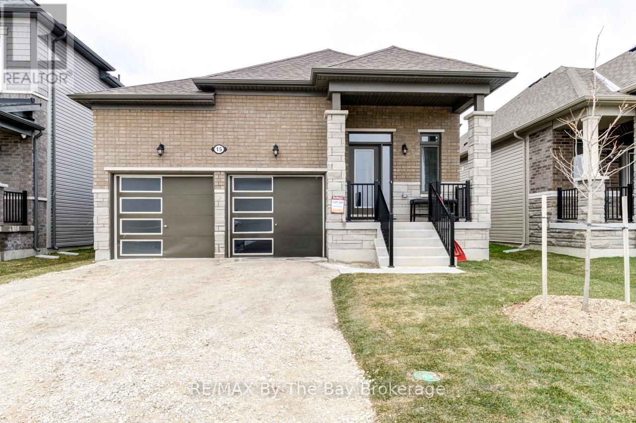 15 UNION BOULEVARD Image 1