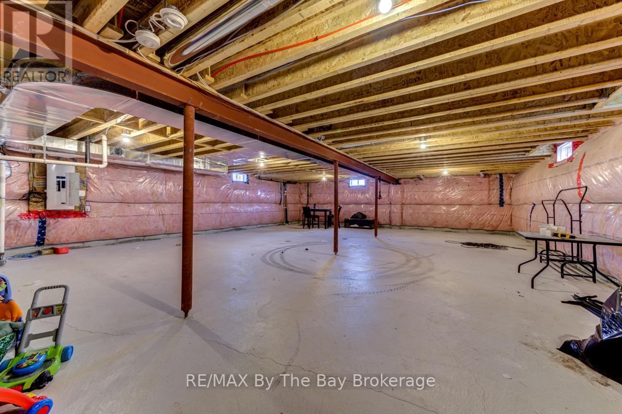 15 UNION BOULEVARD Image 28