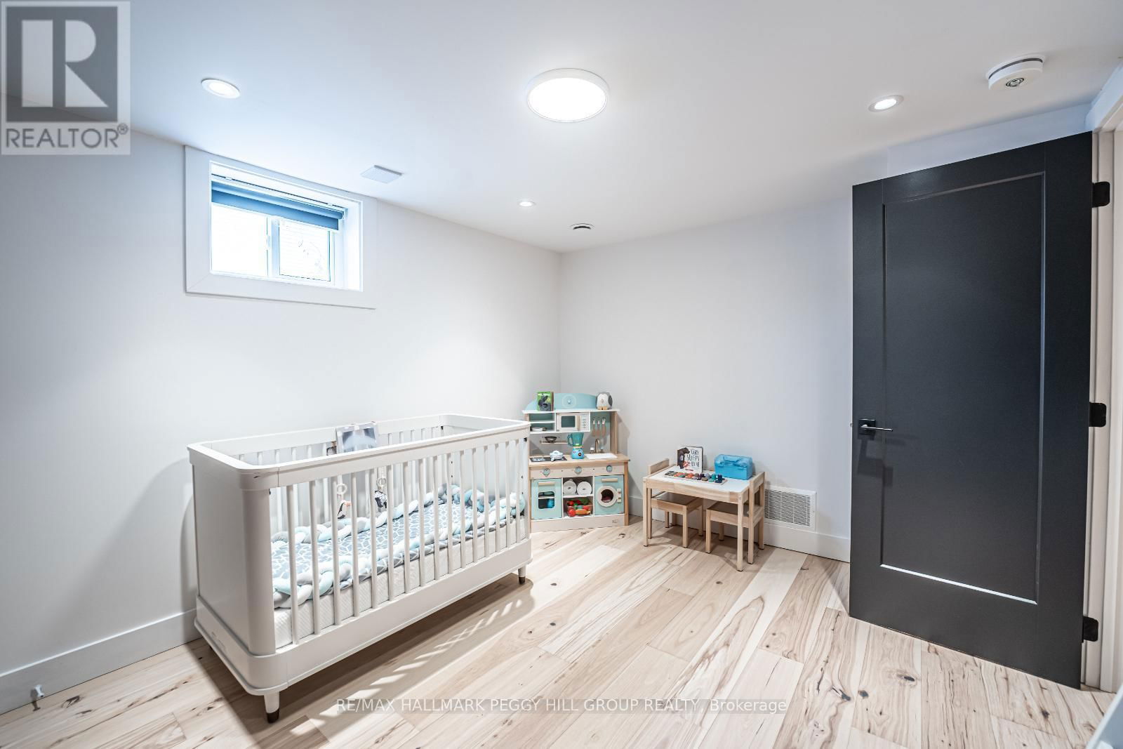 18 DICKSON ROAD Image 21
