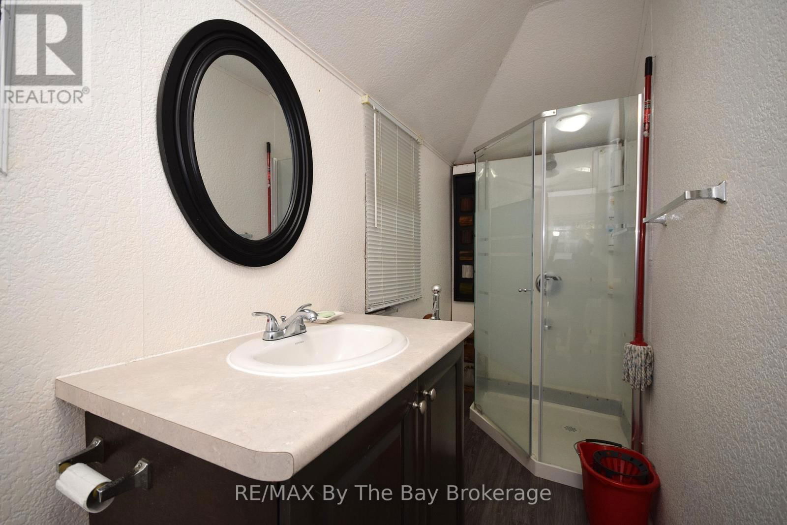 465 BLUEWATER LANE Image 14