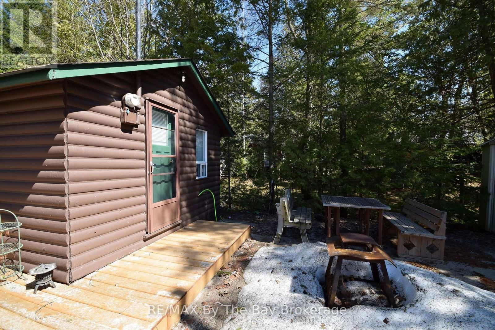 465 BLUEWATER LANE Image 21