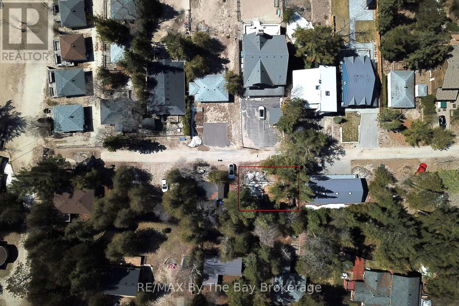 465 BLUEWATER LANE Image 26