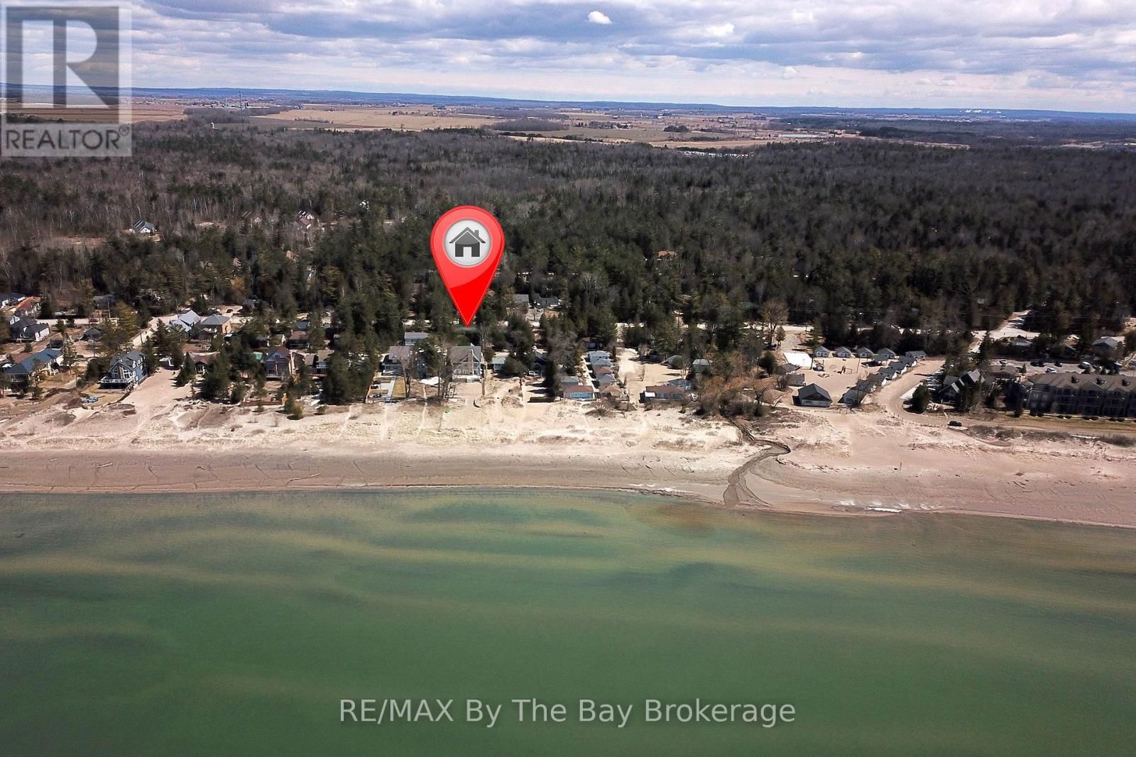 465 BLUEWATER LANE Image 28
