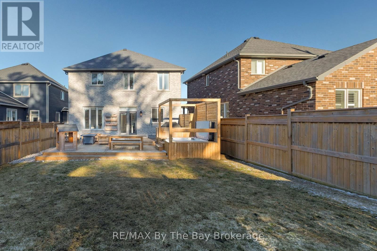 77 LOCKERBIE CRESCENT Image 21