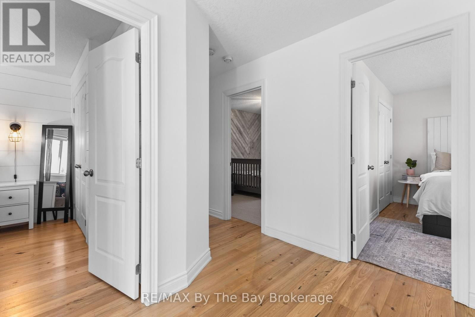 77 LOCKERBIE CRESCENT Image 23