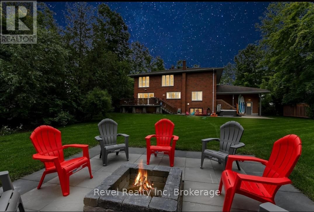 1517 TINY BEACHES ROAD NORTH Image 15