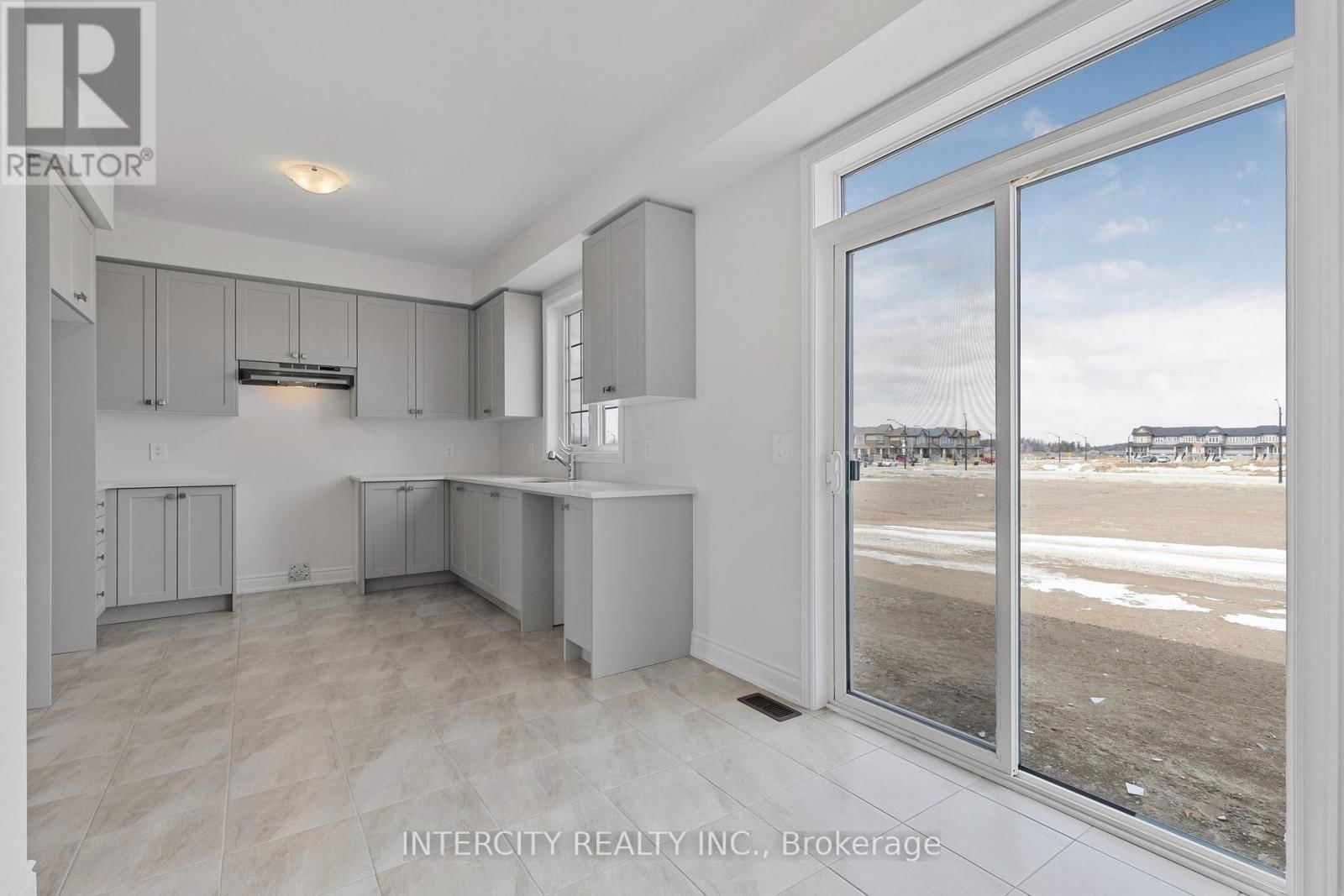 7 AVALON DRIVE Image 19