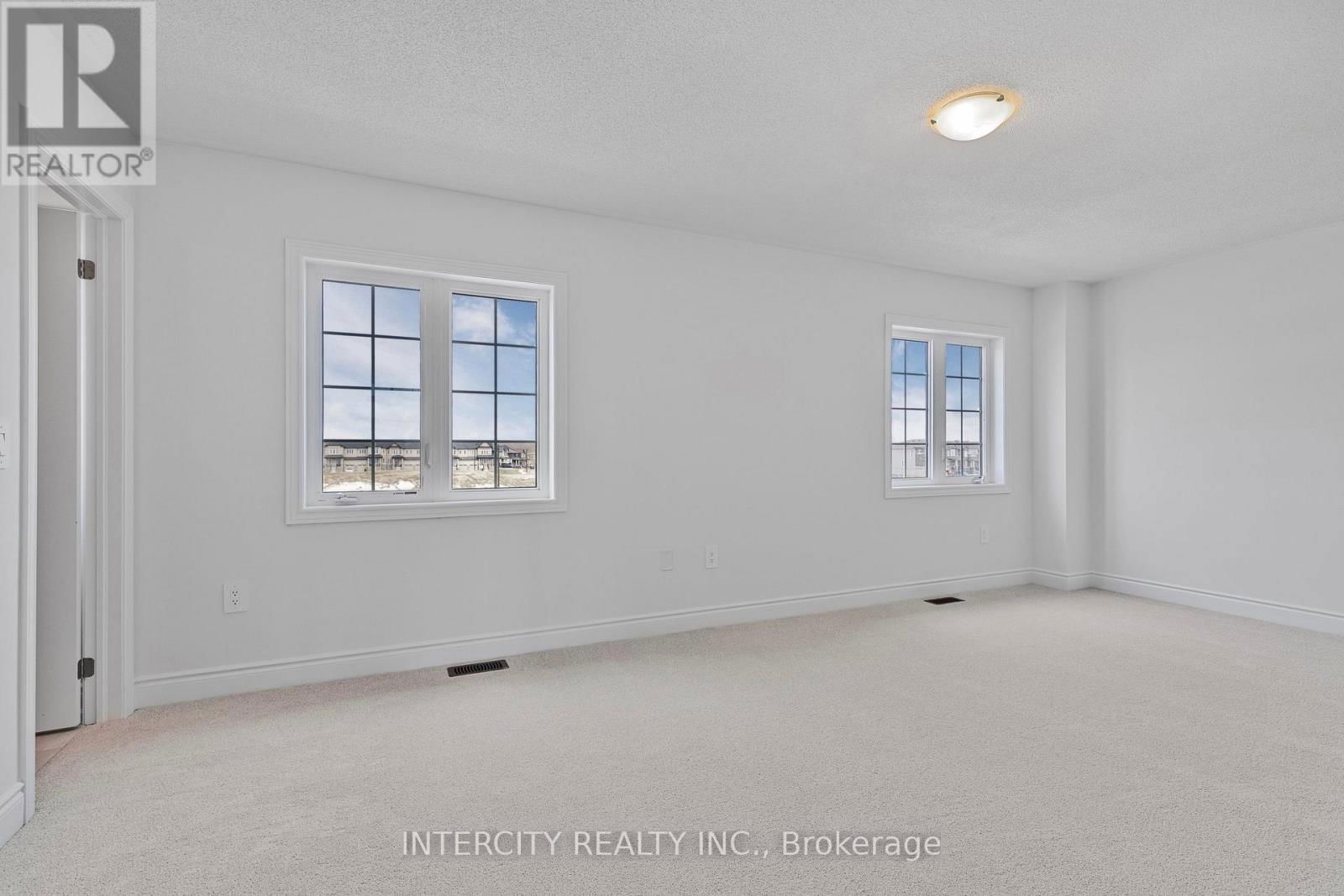 7 AVALON DRIVE Image 22