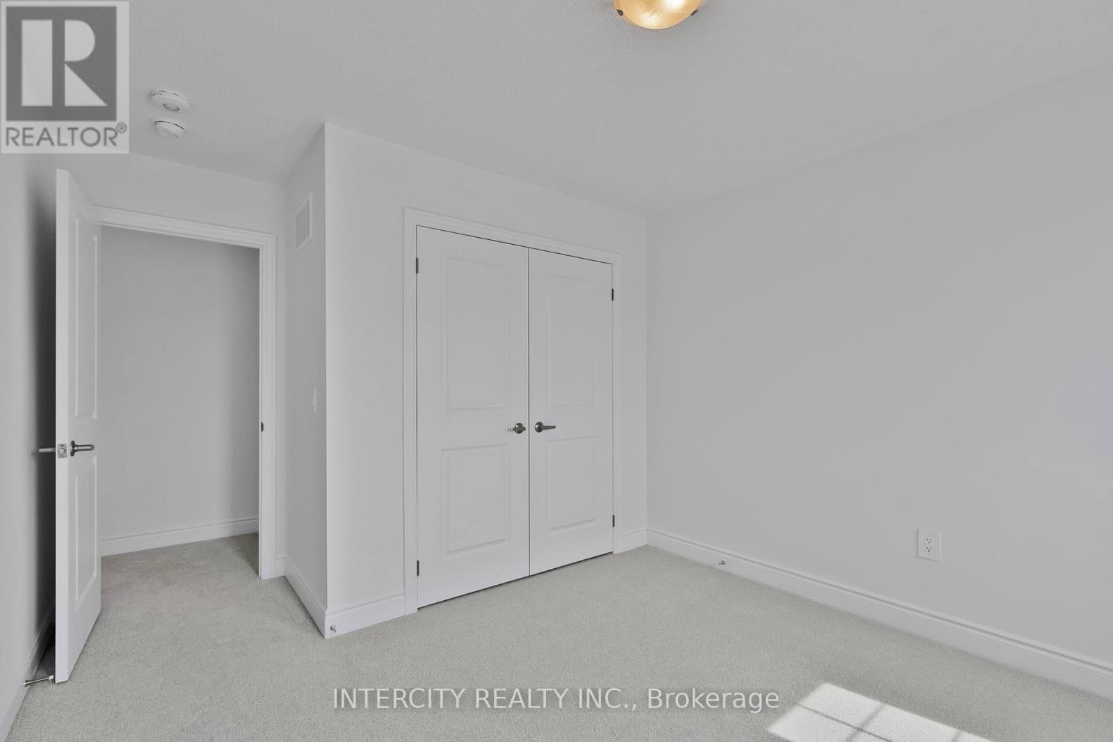 7 AVALON DRIVE Image 30