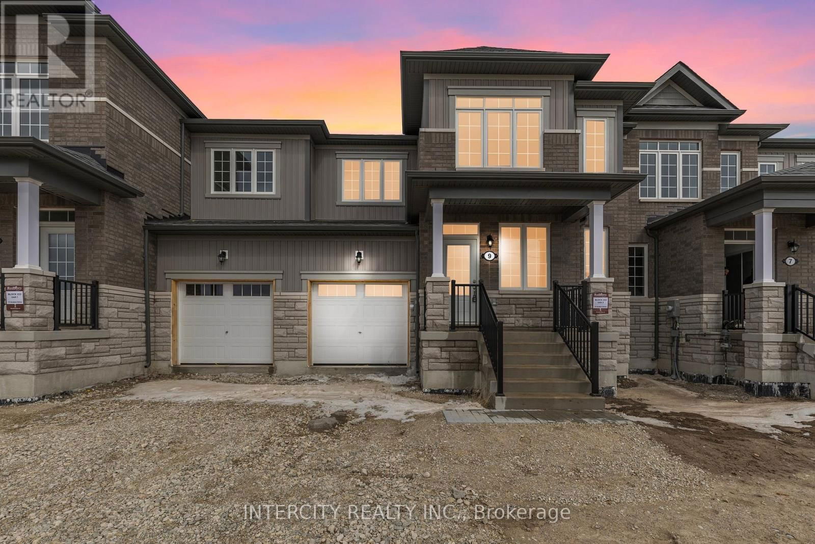 9 AVALON DRIVE Image 1