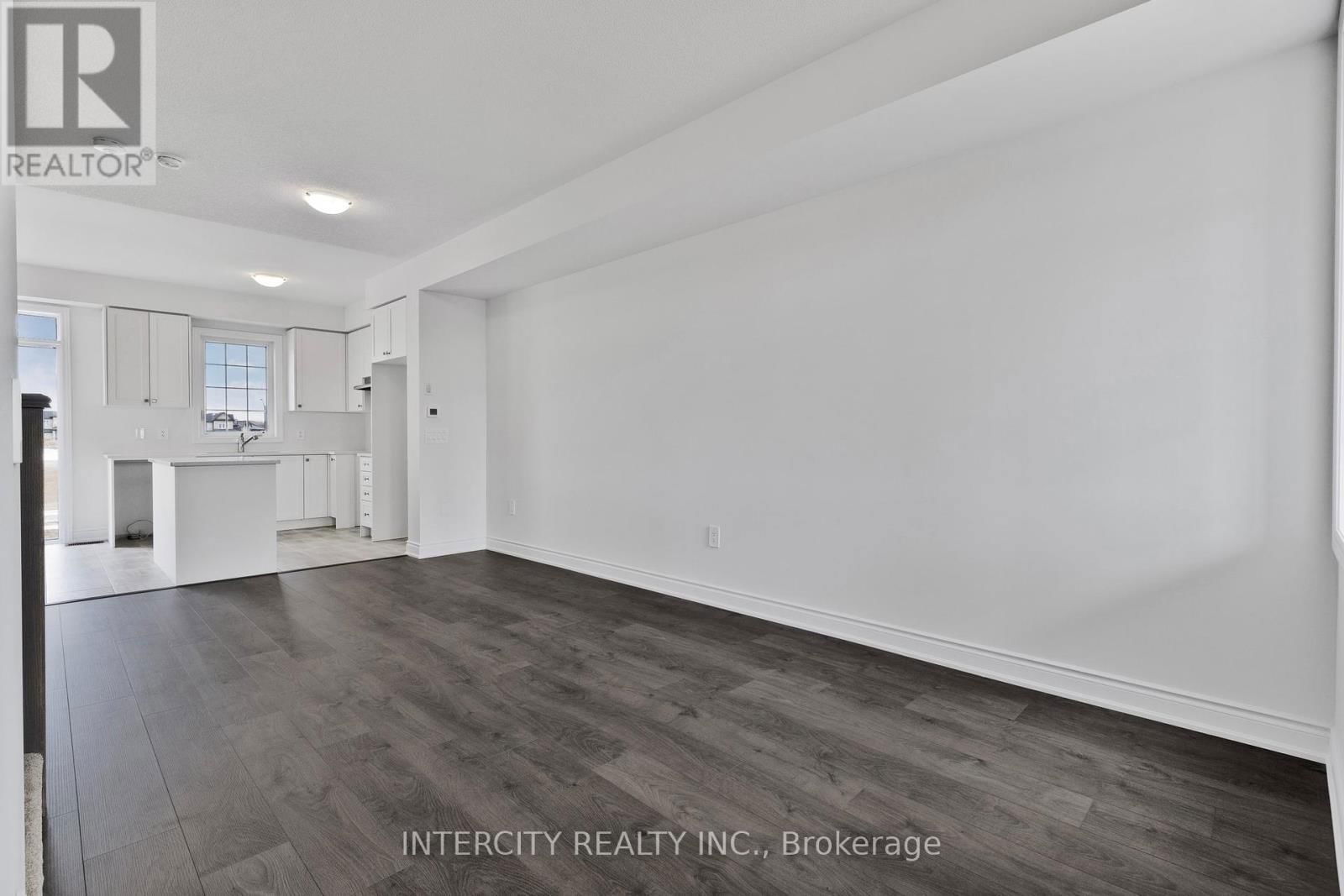 9 AVALON DRIVE Image 11