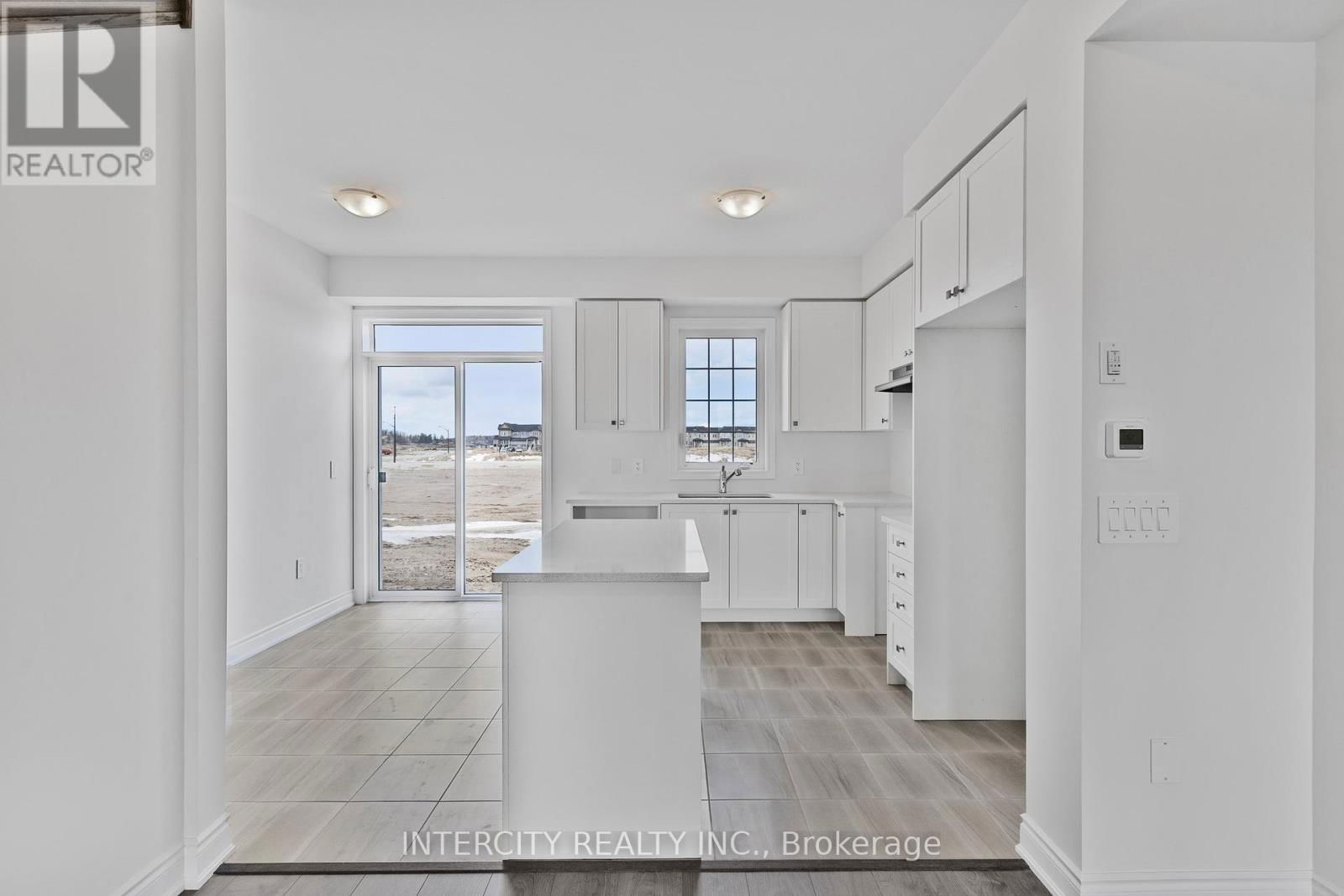 9 AVALON DRIVE Image 13
