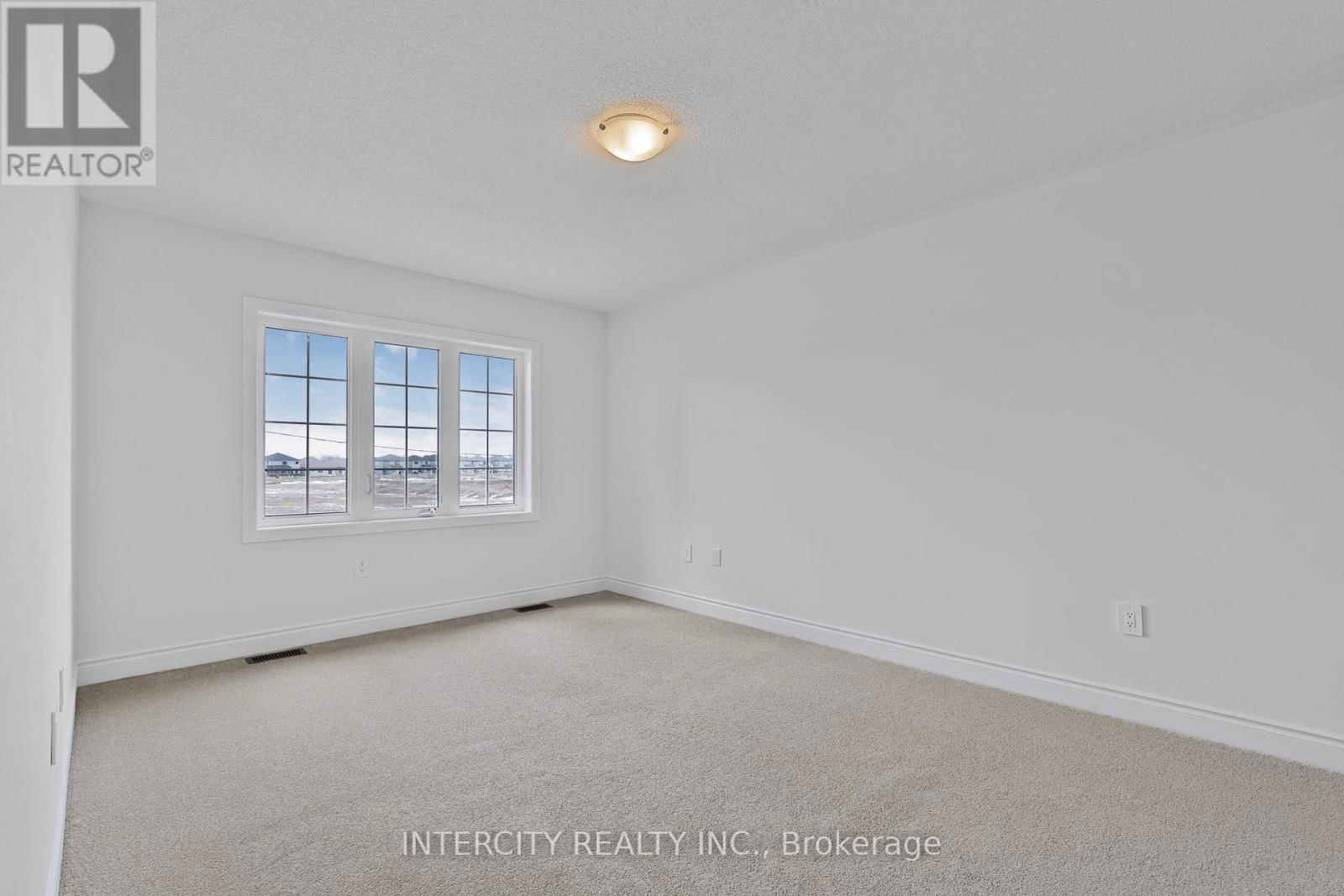 9 AVALON DRIVE Image 19