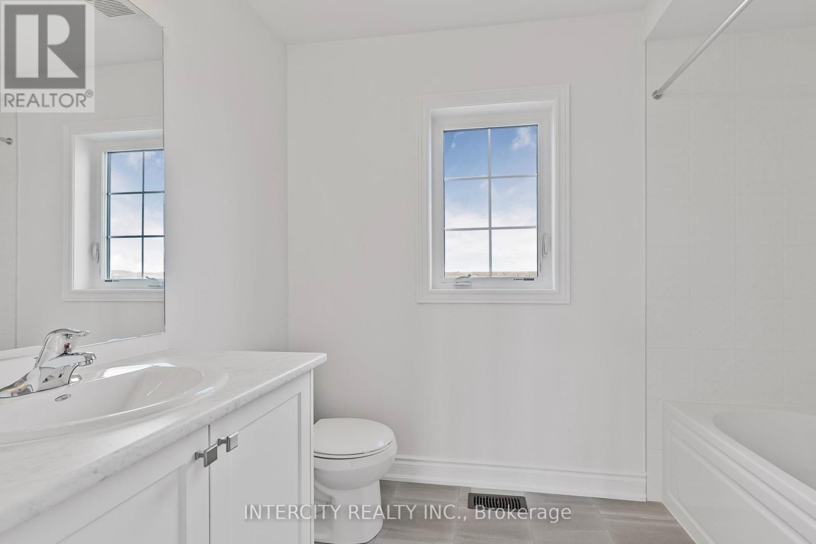 9 AVALON DRIVE Image 22