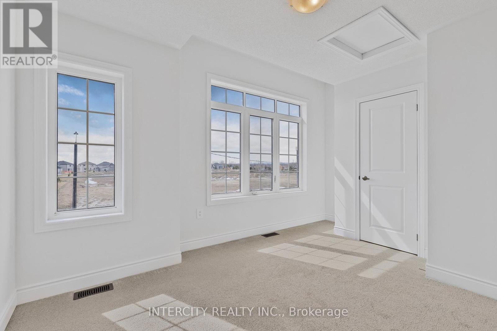 9 AVALON DRIVE Image 26