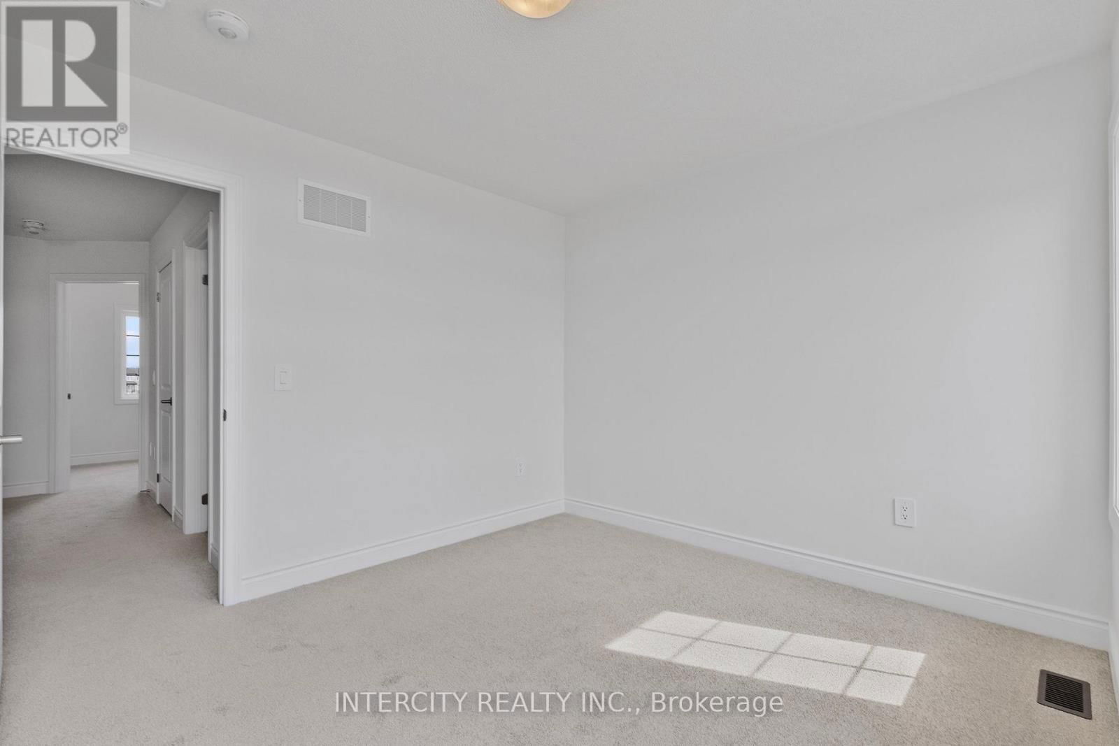 9 AVALON DRIVE Image 27