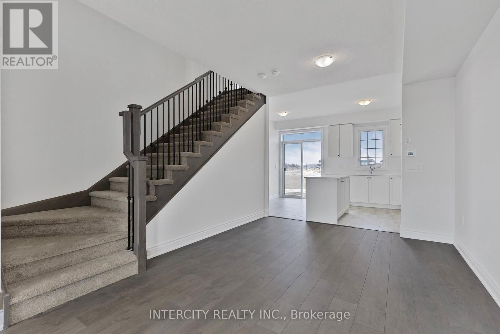 9 AVALON DRIVE Image 8