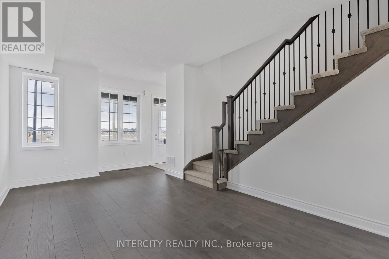 9 AVALON DRIVE Image 9